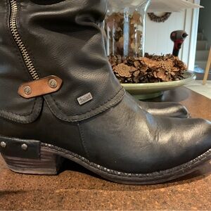 Rieker black winter Boots with Black Zipper Trim